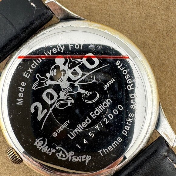 Vintage NEW Walt Disney Mickey Mouse Year 2000 Limited Edition wristwatch - Picture 4 of 9